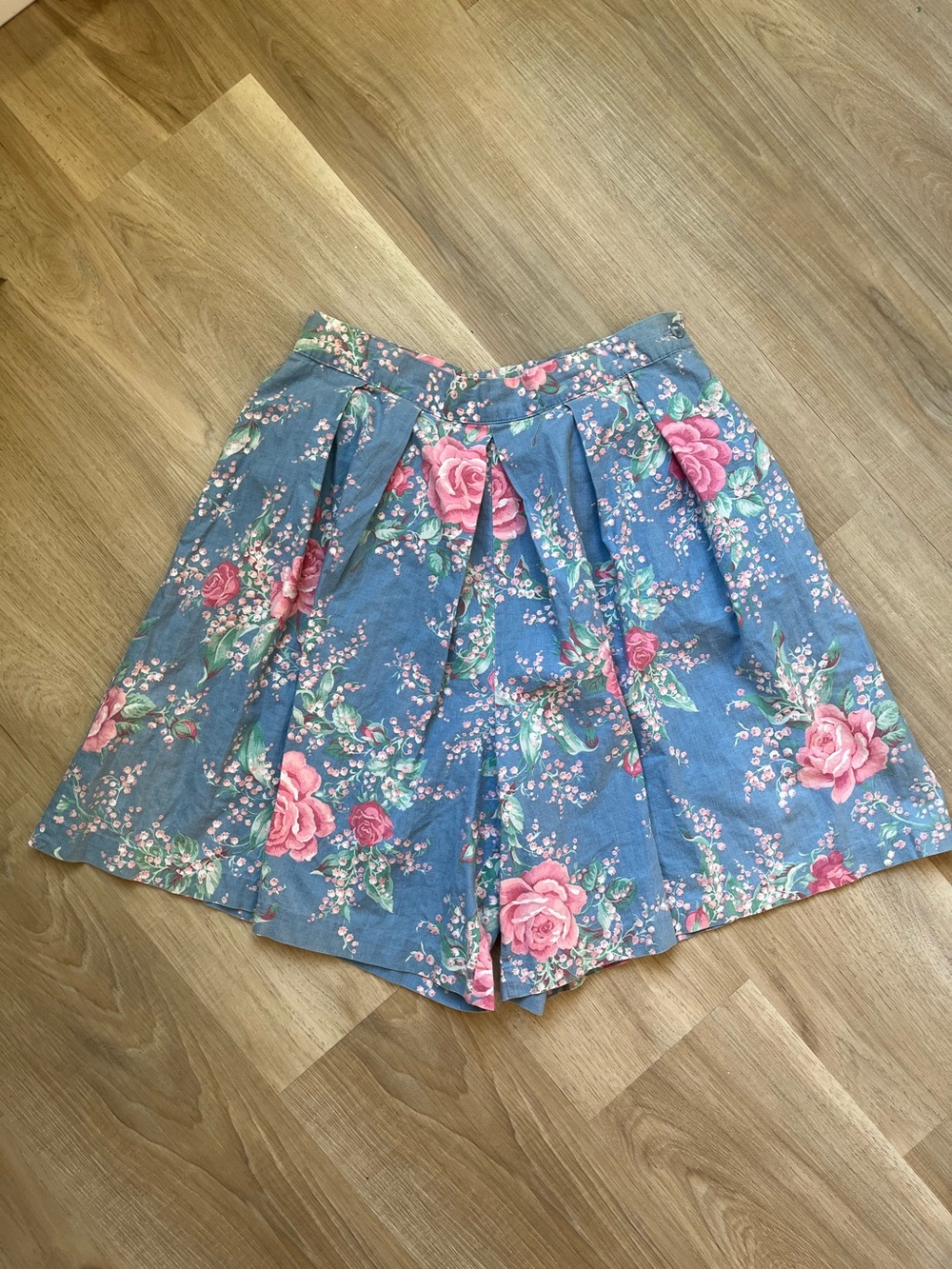 Women’s Coolest Vintage Floral High Rise Cotton Shorts Nannycore M 28” waist
